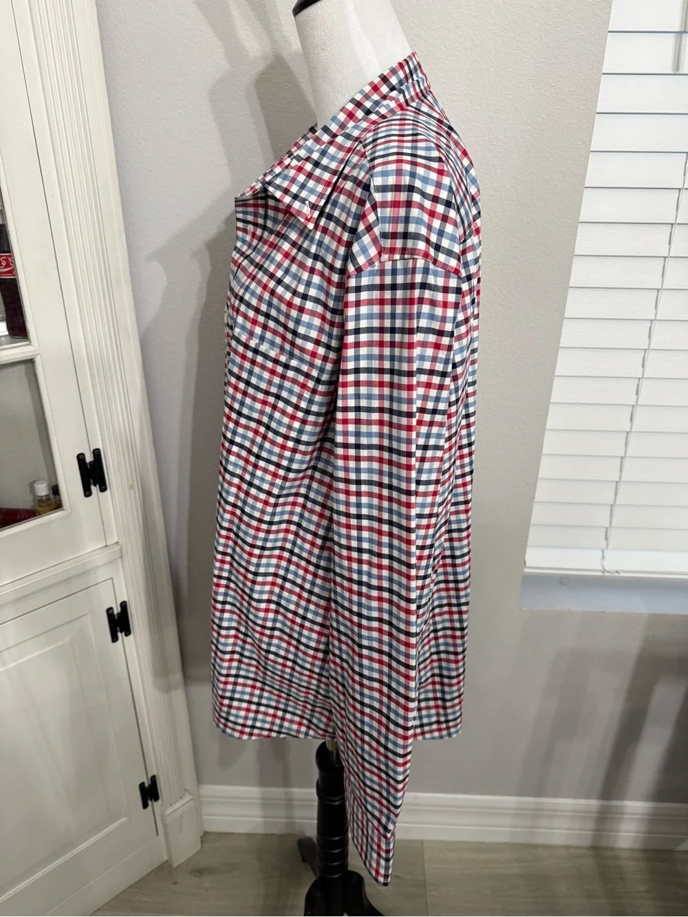 Vineyard Vines - Performance on the go- red, white & blue Plaid Button-Up Shirt